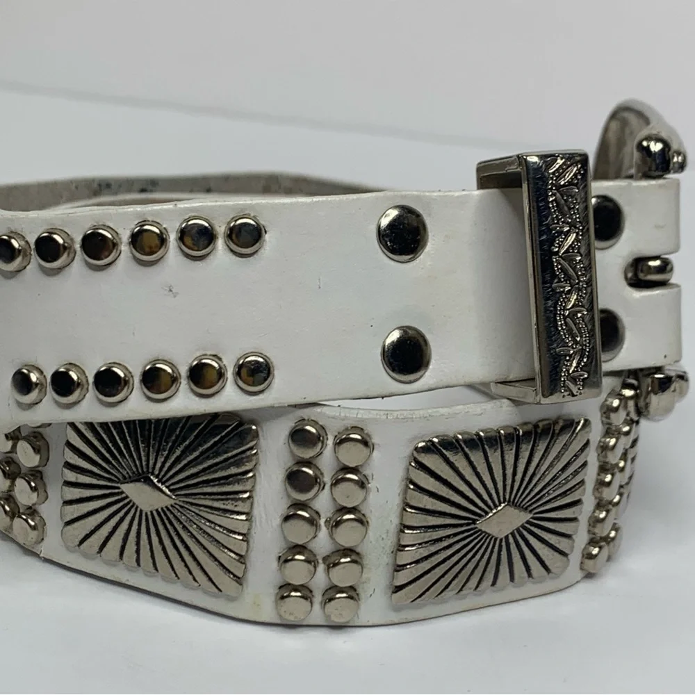 White Leather Western Highly Decorated 206 Silver Rivets 11 Square Accents Belt